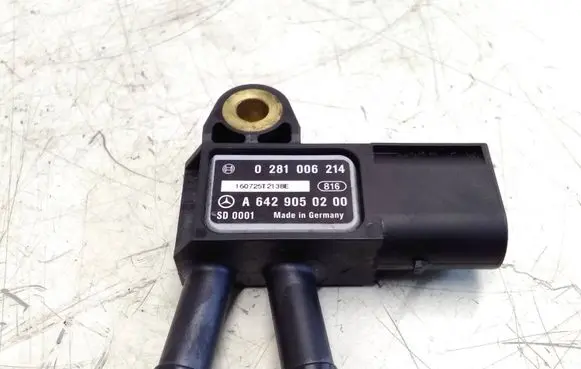 Mercedes-Benz GLA W156 X156 Exhaust gas pressure sensor A6429050200 0281006214