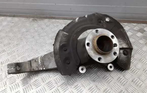 BMW 6 F12 F13 Front wheel hub