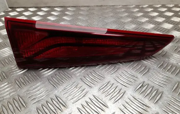 Hyundai Kona I Rear/tail lights 92403J90