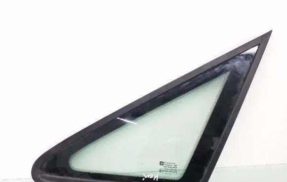 Opel Zafira A Front triangle window/glass 