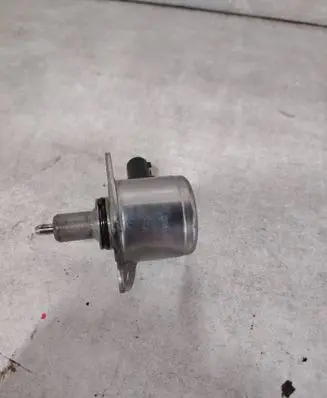 BMW 5 F10 F11 Hydraulic servotronic pressure valve 7882340