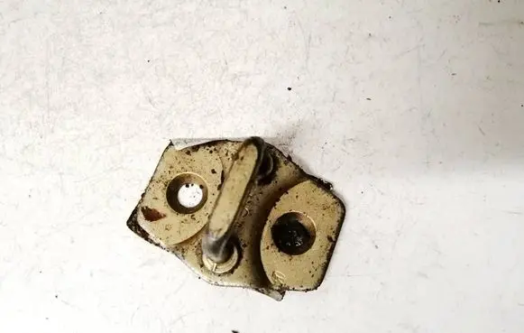Chrysler 300 - 300C Front door lock loop/hook striker 