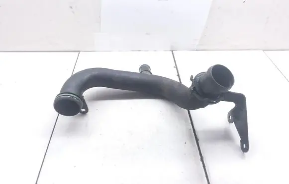 Volkswagen Touareg I Engine coolant pipe/hose 059121071BF