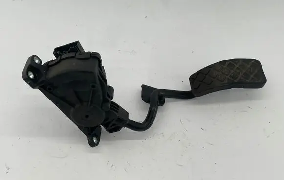 Audi A6 S6 C6 4F Accelerator throttle pedal 4F2721523 6PV00898402