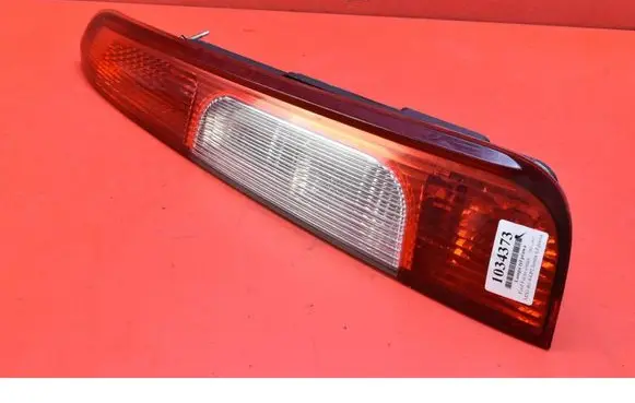 Ford Focus C-MAX Rear/tail lights 3M51-13A602-AA