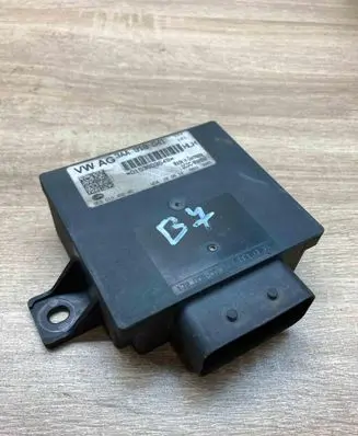 Volkswagen PASSAT B7 Voltage converter inverter 3AA919041 8ES01045240
