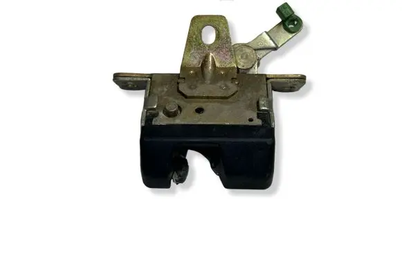 Opel Astra G Tailgate/trunk/boot lock/catch/latch 09130569
