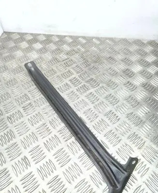Other engine bay part