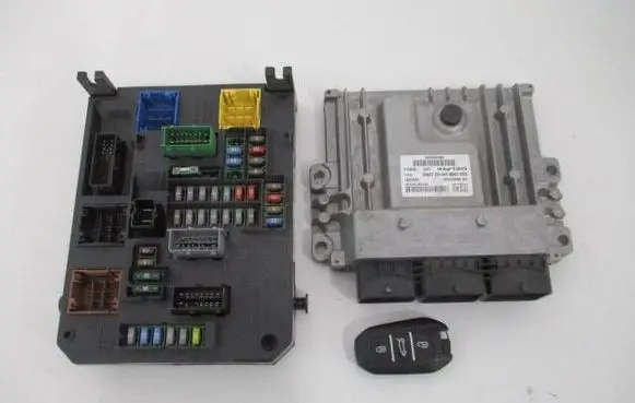 Peugeot 508 Engine ECU kit and lock set 9801556080