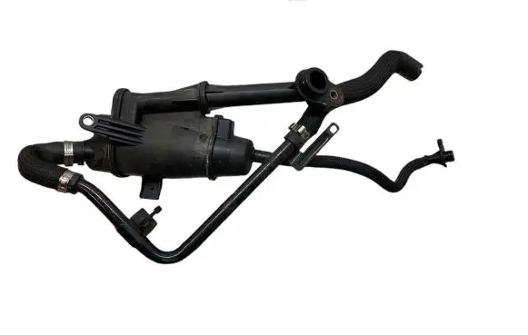 Opel Astra J Oil breather separator 70367396 53575980