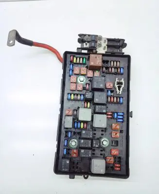 Opel Insignia A Fuse module 13275884 14330531