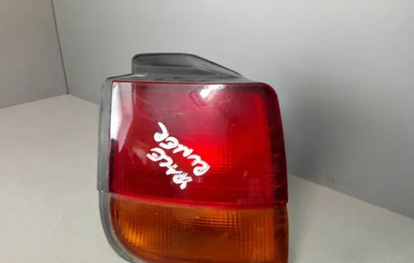 Mitsubishi Space Runner Rear/tail lights 0431550L