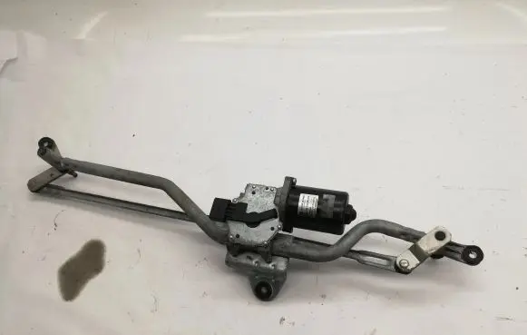 Volkswagen Multivan T5 Front wiper linkage and motor 7E1955113
