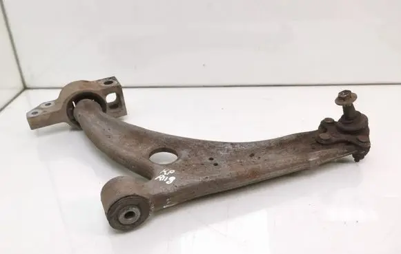 Volkswagen PASSAT B6 Front lower control arm/wishbone 3C0407153B