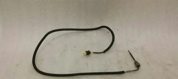 Mercedes-Benz A W176 Exhaust gas temperature sensor A0009059105