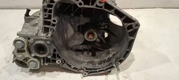 Manual 6 speed gearbox