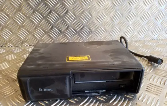 Audi A6 S6 C5 4B CD/DVD changer 