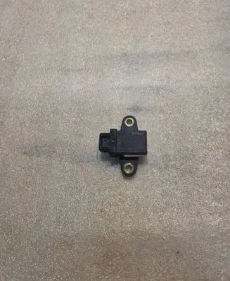 Audi A8 S8 D2 4D ESP acceleration yaw rate sensor 0265005117 4D0907651