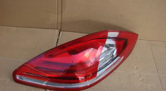 Rear/tail lights