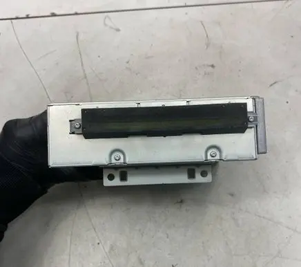 Volvo C30 Radio/CD/DVD/GPS head unit 31285535AA 04217021 31285448