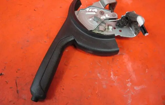 Peugeot 108 Handbrake/parking brake lever assembly