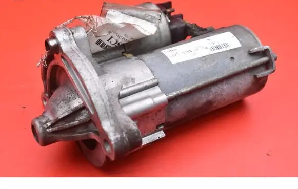 Peugeot 301 Starter motor 9807963180