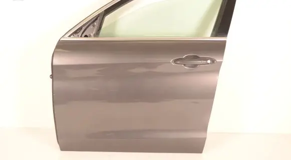 Alfa Romeo Stelvio Front door