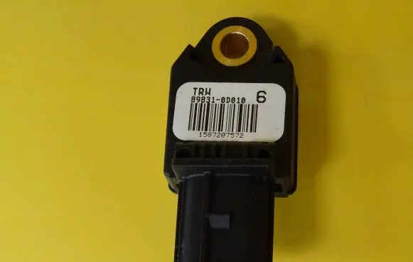 Toyota Yaris Airbag deployment crash/impact sensor 89831-0D010