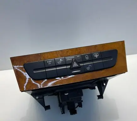 Mercedes-Benz E W211 CD/DVD changer A2116800552 2116800552