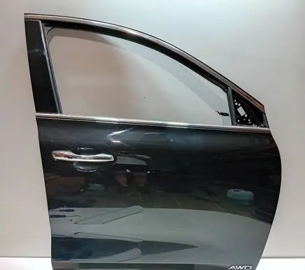 KIA Sorento Front door
