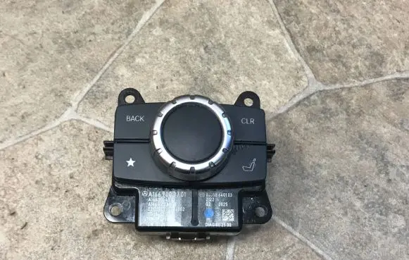 Mercedes-Benz GL X166 Head unit multimedia control A1669003901