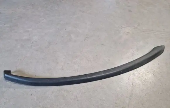 Mitsubishi L200 Rear fender molding trim MN182242