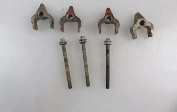 BMW 3 E90 E91 Fuel Injector clamp holder