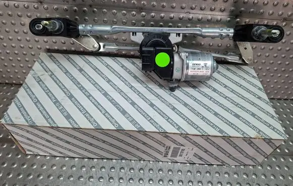 Front wiper linkage and motor