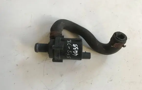 Opel Signum Water pump 13106848