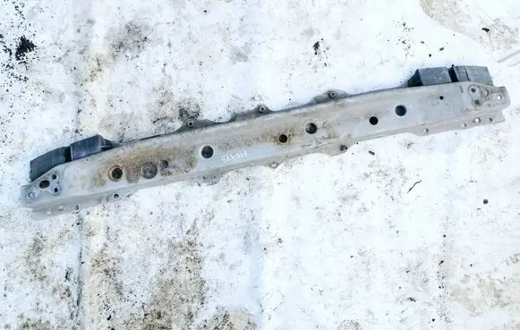 Toyota Yaris Radiator support slam panel