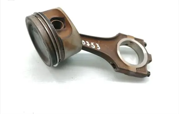 BMW 7 E38 Piston with connecting rod 1715411