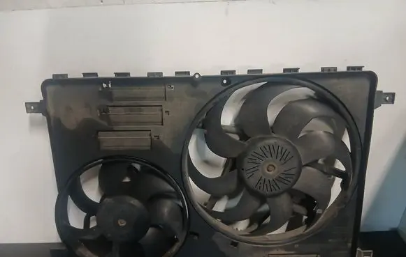 Volvo XC70 Electric radiator cooling fan 08240547 A66GF25100