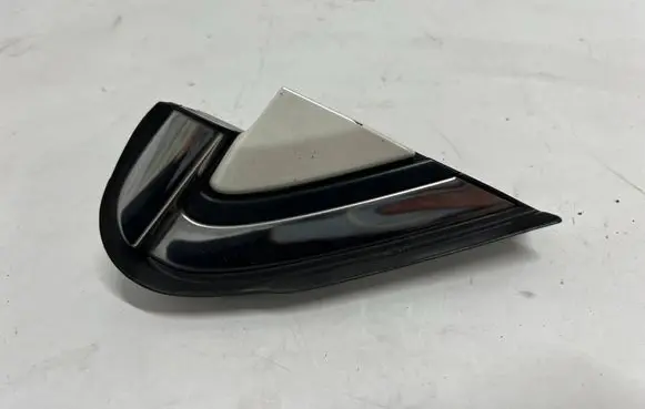 Honda CR-V Fender end trim 