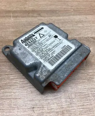 Renault Laguna I Airbag control unit/module 8200018830 550804400