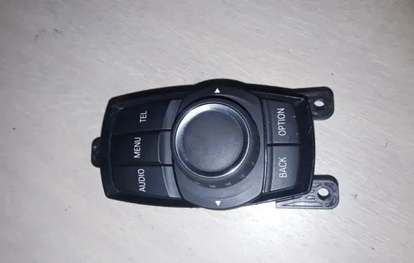 BMW 3 F30 F35 F31 Head unit multimedia control ZE926170403 033623101