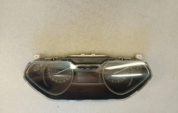 Peugeot 208 I Speedometer (instrument cluster) 9813848780 E137HWJ2 E137SWL1100