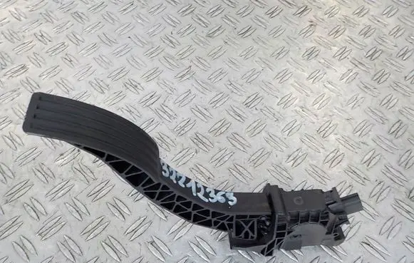 Volvo XC40 Accelerator throttle pedal 32212369