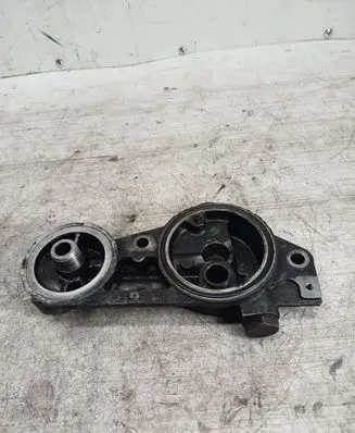 Mazda 6 Oil filter mounting bracket