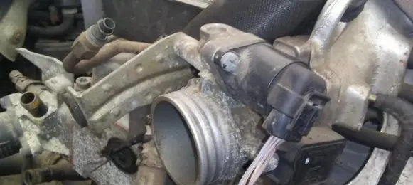 Renault Megane I Throttle valve 41665