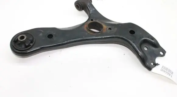 Toyota Prius+ (ZVW40) Front lower control arm/wishbone