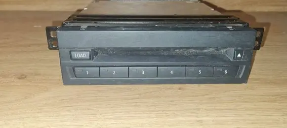 CD/DVD changer