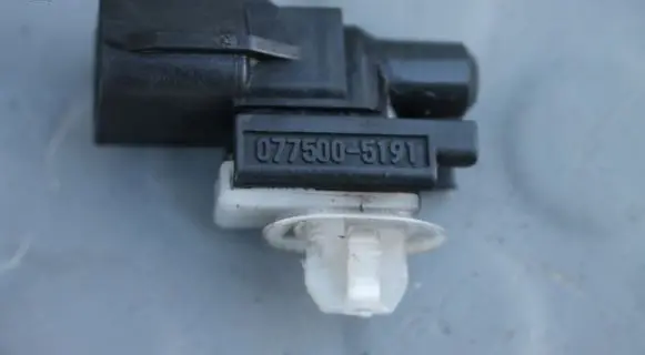 Toyota RAV 4 (XA40) Outside/exterior temperature sensor 0775005191