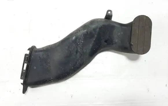 Opel Astra K Air intake duct part 39072453