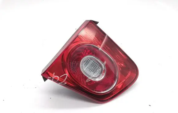Volkswagen Tiguan Rear/tail lights 5N0945094